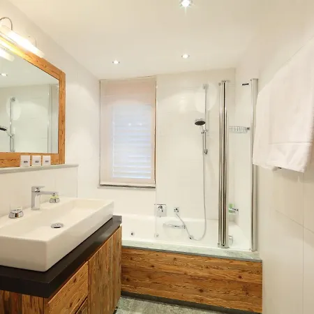 Apartmán Rutschi-4 *